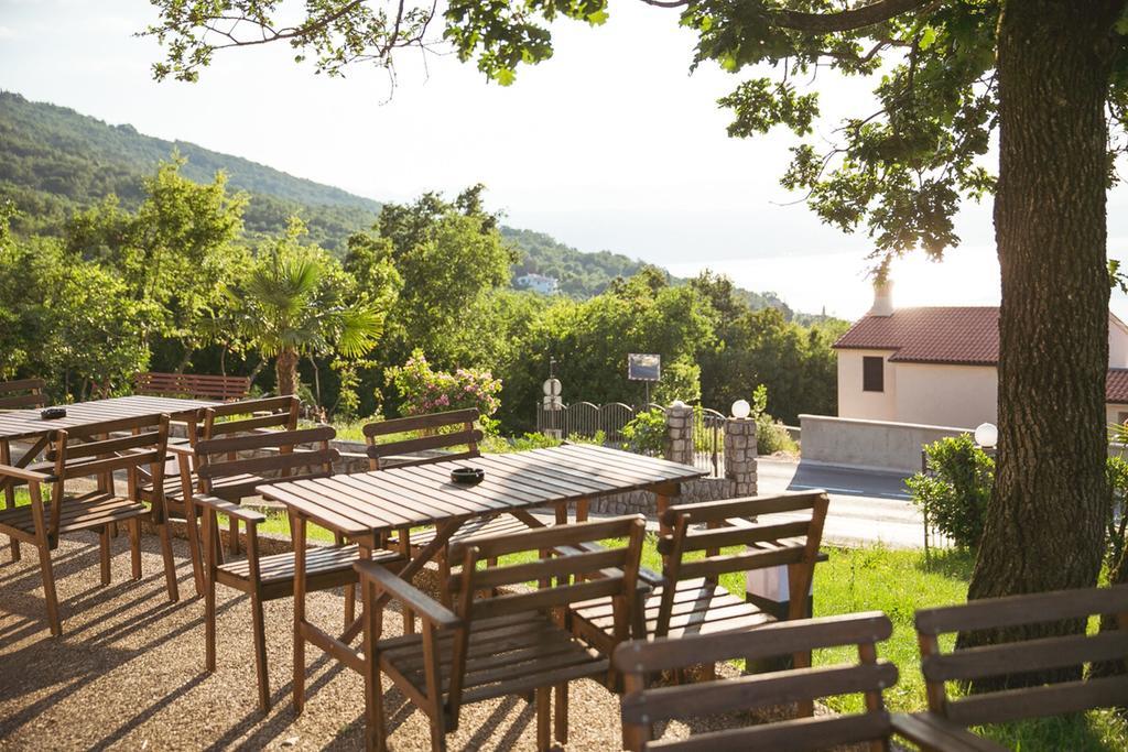 Guesthouse Gauss Opatija Exterior foto